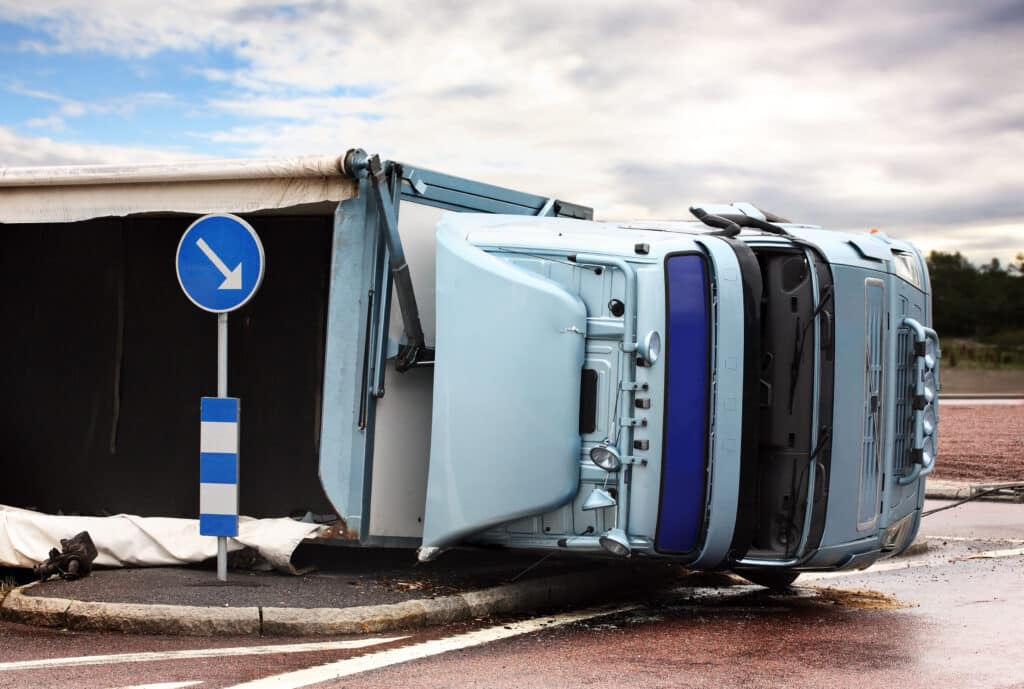 Wide Right Turn Truck Accident: Who is at Fault in a Wide Turn Accident?